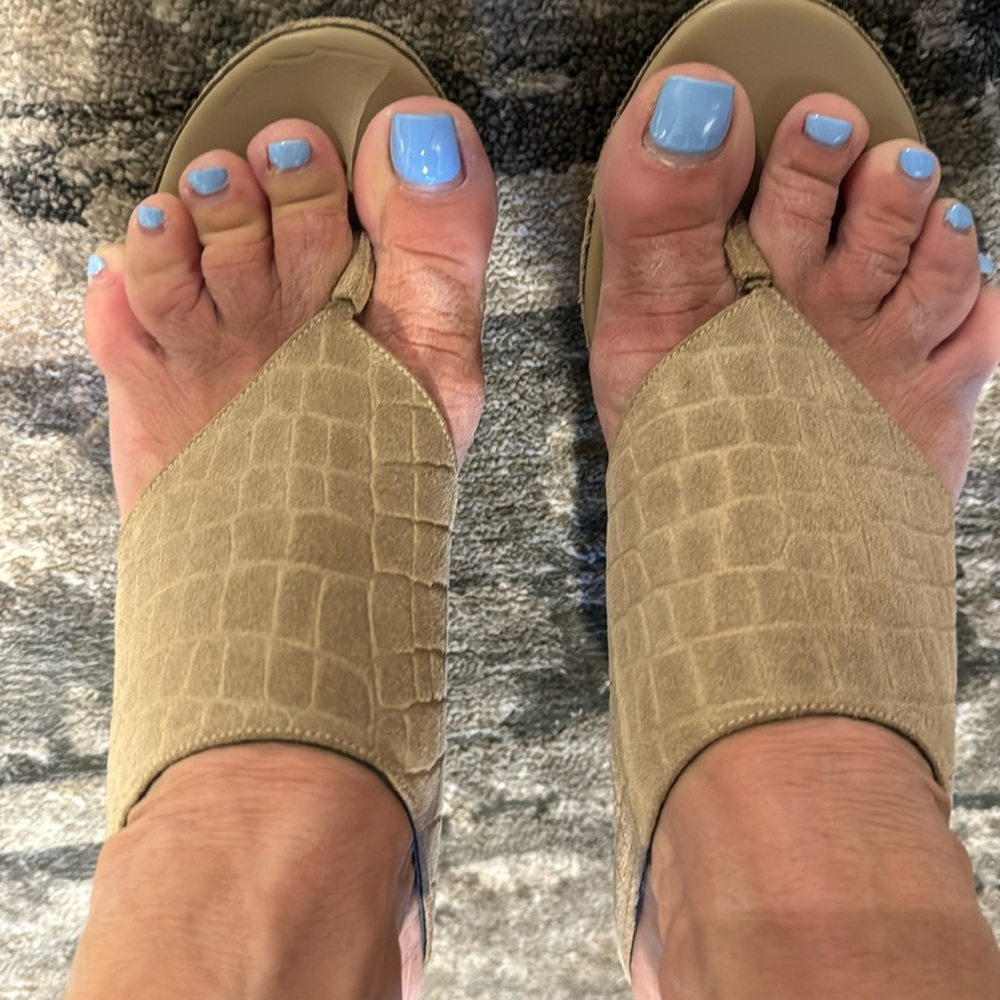 Elysse walker wedges
